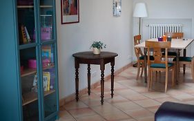 Auberge du Poids Public Logis Hotel